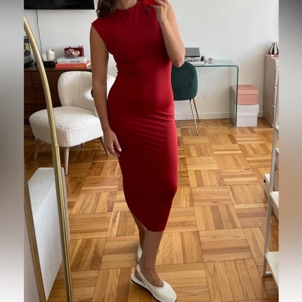 Zara Red High Crew Neck Stretch Fitted Cool Cap Sleeve Bodycon Midi Dress